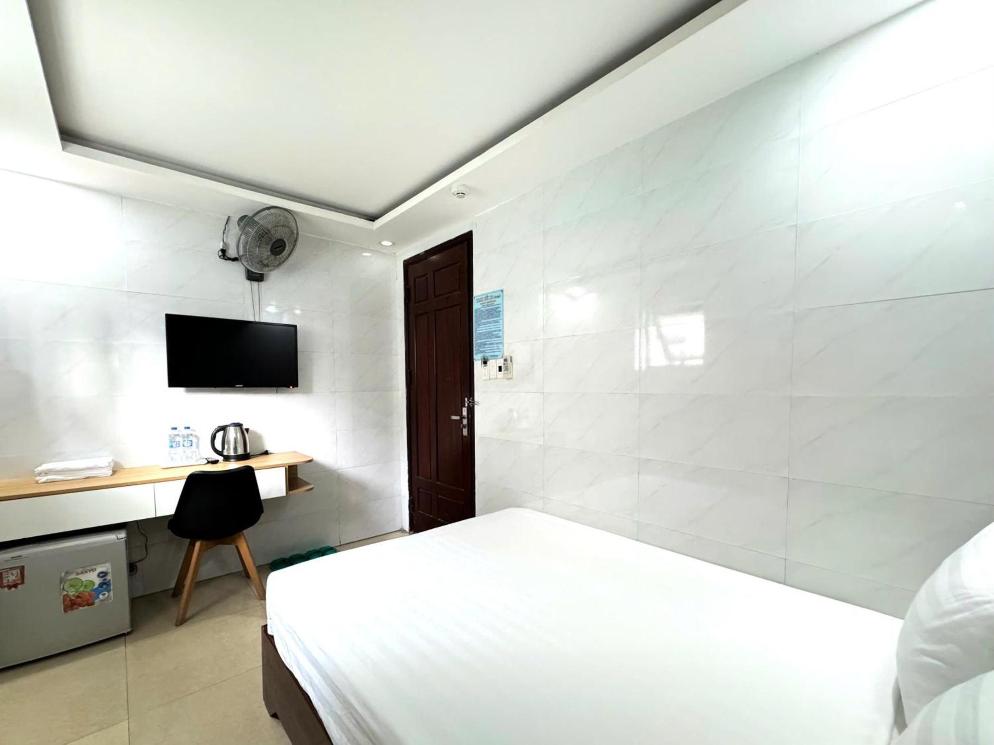 Thanh Hien Hb Hotel Дананг Экстерьер фото