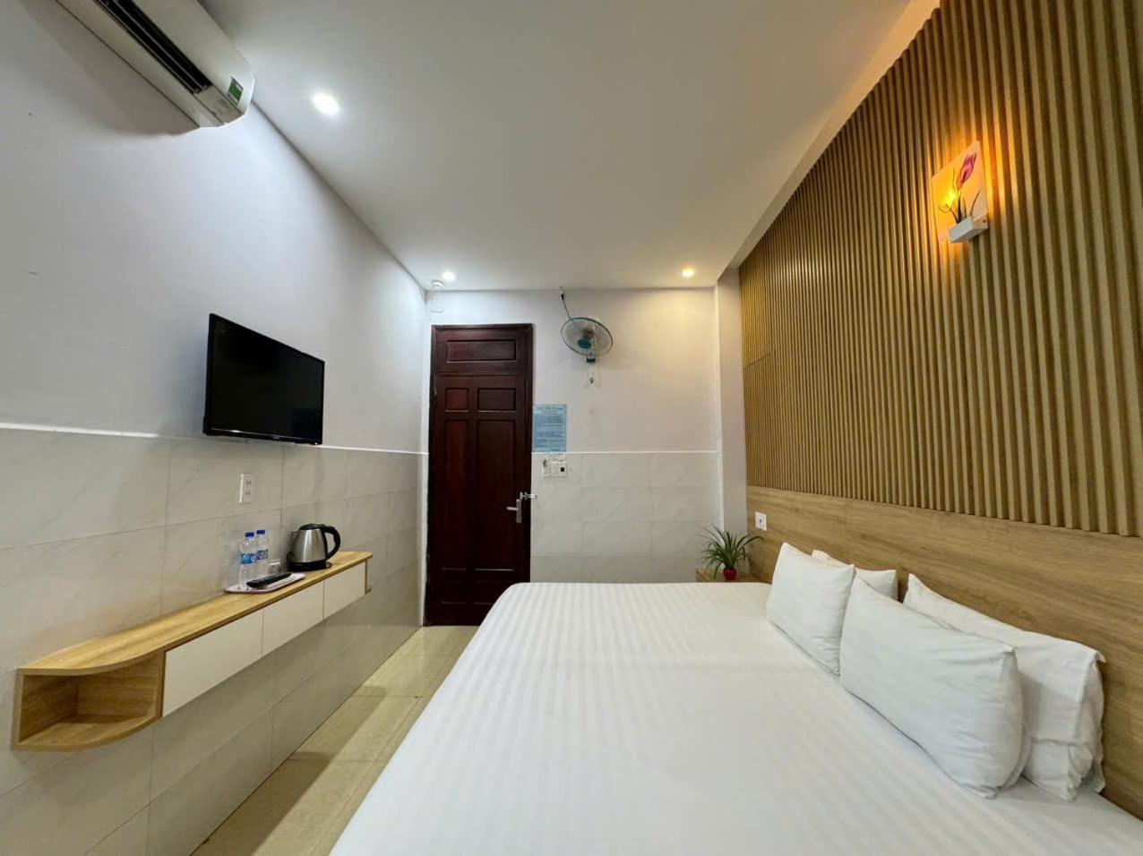 Thanh Hien Hb Hotel Дананг Экстерьер фото